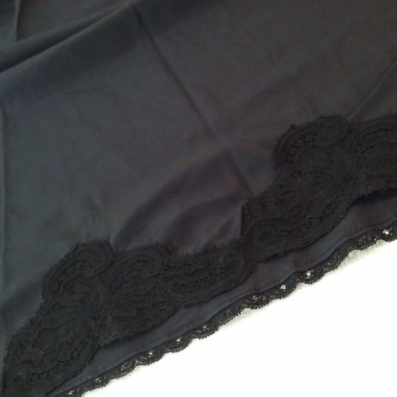Vintage 50s-60s Aline Half Slip Comfort Waist Lingerie -S Nylon/Rayon Lace Black - Picture 1 of 9